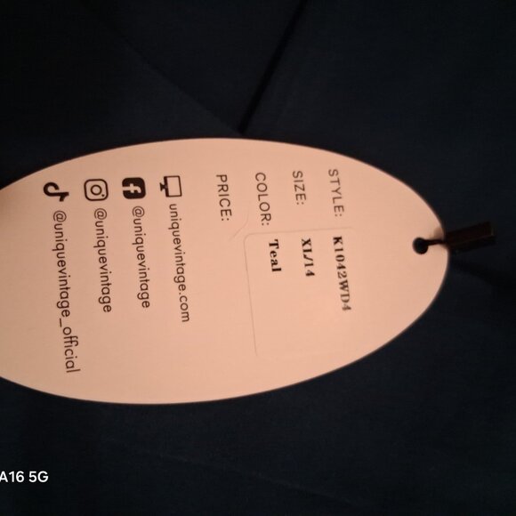 Unique Vintage - Picture 3 of 3